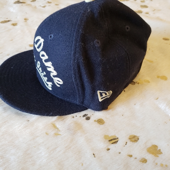 NWT Notre Dame Fighting Irish New Era Adjustable Leather Strap Hat - Picture 3 of 7